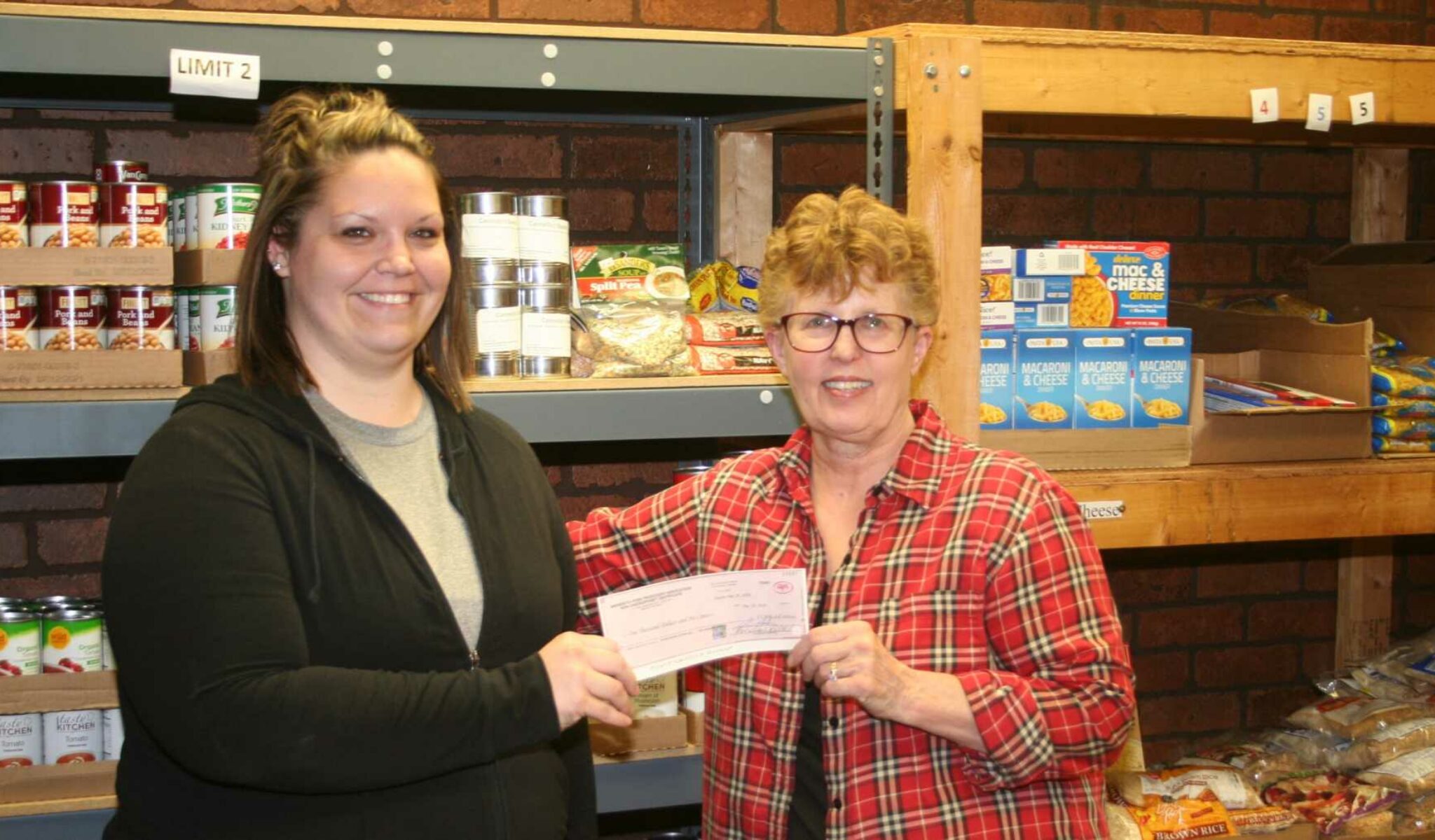 Christensen Farms Donates $15,000 to Food Banks Throughout the Midwest